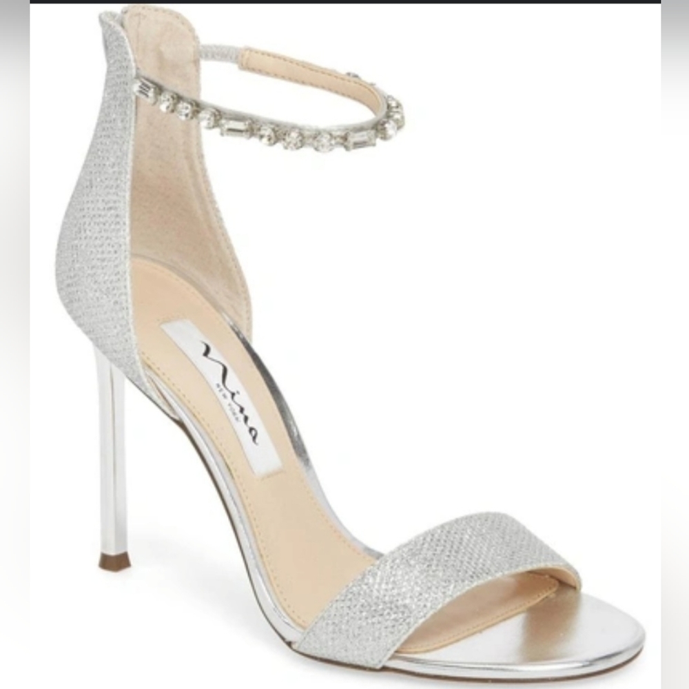 Nina~ Deena Embellished Sandal Shoe Size 8